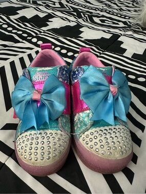 Girls Glitter Bow Skechers